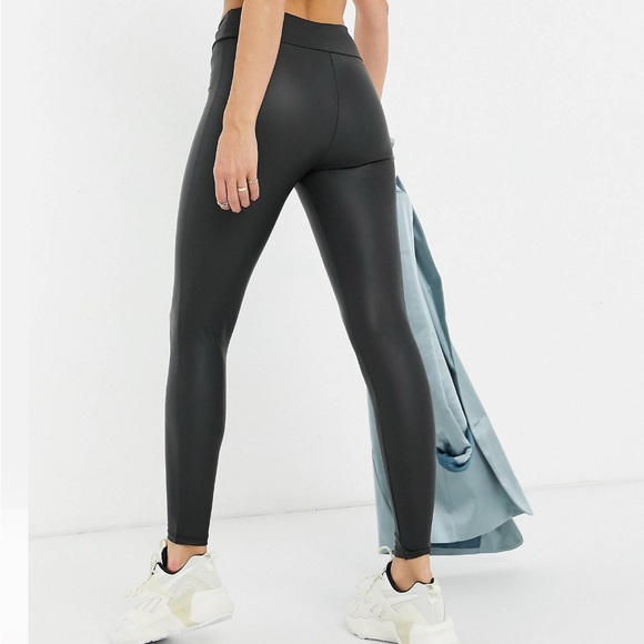 High Waisted Shine Leggings - Picture 2 of 8